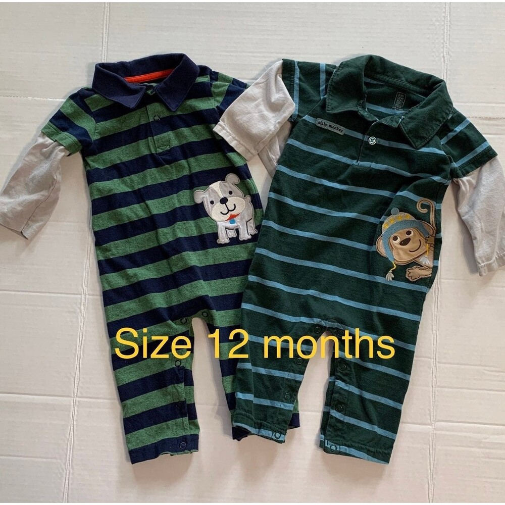 2 Carters long sleeve jumpsuits Size 12 Month